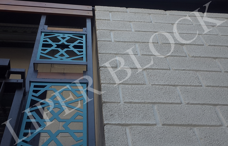 اجرای بلوک سبک لیپر به صورت اکسپوز در نمای ساختمان
